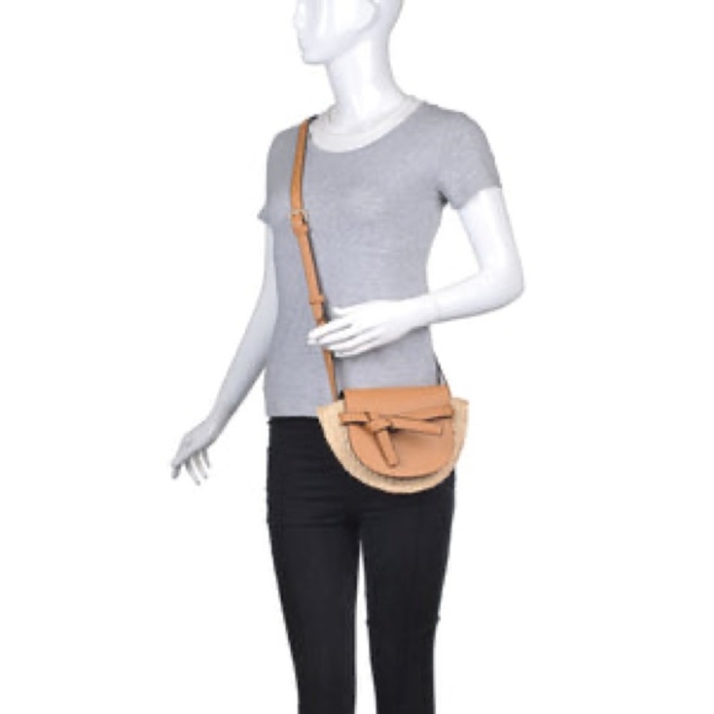 Women’s crossbody bag